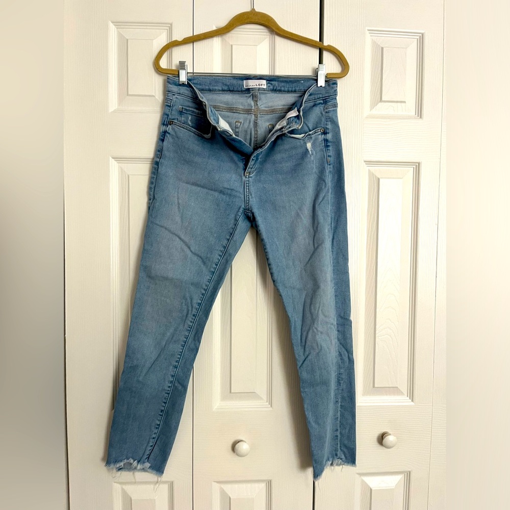 LOFT skinny crop jeans. Size 8/29